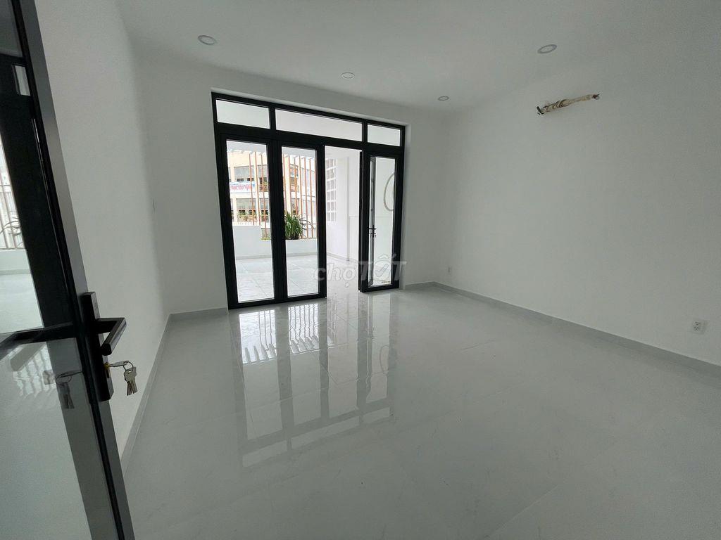 Cho thuê nhà nguyên căn đường Lê Văn Sỹ, Phú Nhuận, 5mx25m, DTSD 250m2