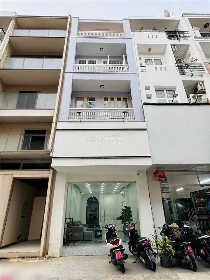 Cho thuê nhà khu Phan Xích Long, Phú Nhuận, ngang 4m dài 16m, 3 Lầu