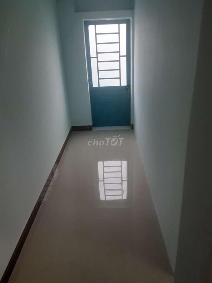 nhà tư nhân ít người dư 1 phòng 