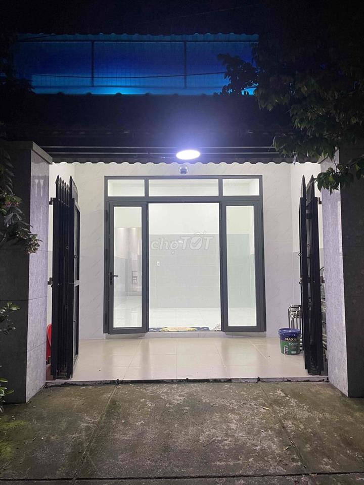 Nhà 100m2