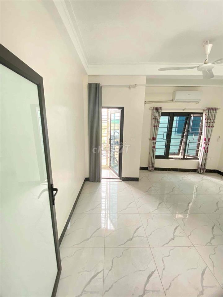 Phòng trọ gần đhoc phenika 1,5km kiểm sát 800m