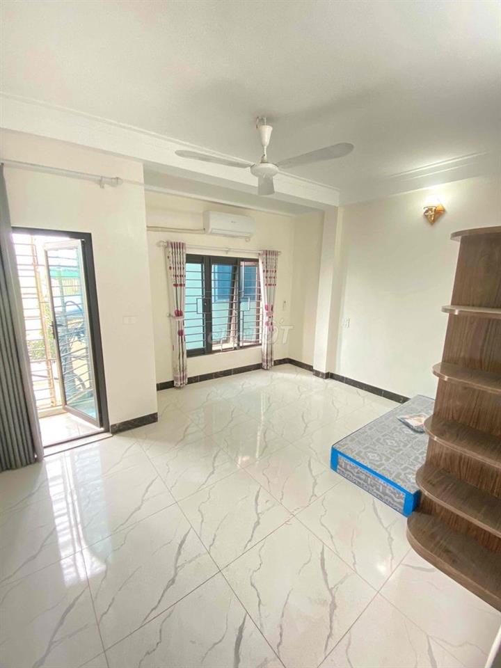 Phòng trọ gần đhoc phenika 1,5km kiểm sát 800m