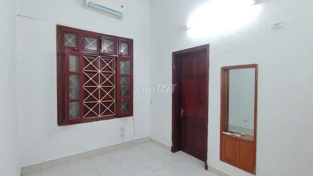 Phòng Xã Đàn Khu Trung Tâm Giờ Tự Do 2tr2 2tr5