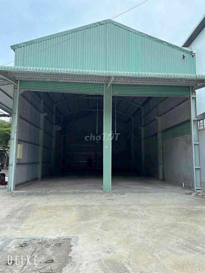 Cho thuê xưởng dt240m2 ngang 11m đường Chu Huy Mân