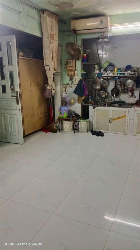 Nhà chính chủ bán một trệt một lầu có sổ hồng riêng nhà đổi một tấm