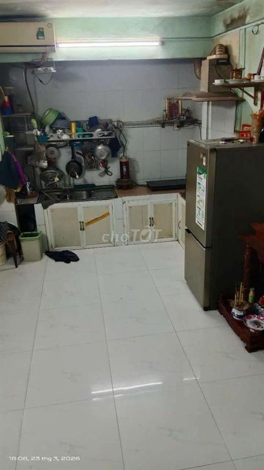 Nhà chính chủ bán một trệt một lầu có sổ hồng riêng nhà đổi một tấm