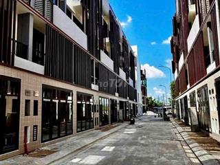 Bán nhà phố MT đường nhựa 8m ngay trục đường Võ Văn Kiệt P An Lạc