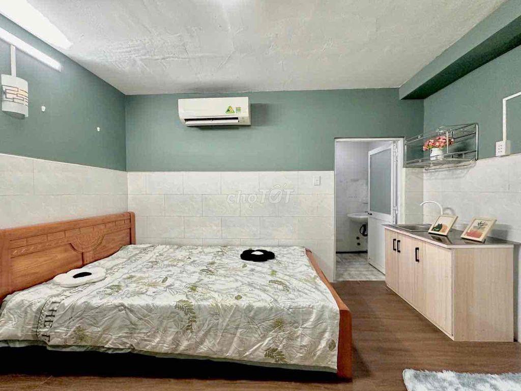 Phòng full nội thất, có chổ đậu Oto
