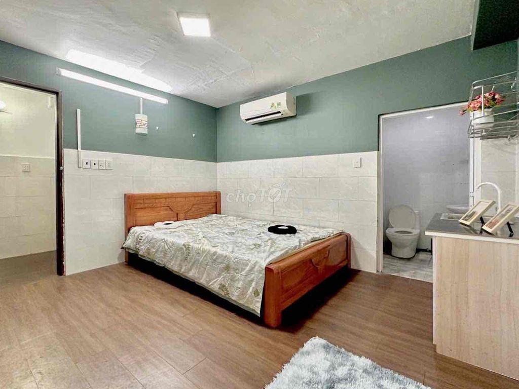 Phòng full nội thất, có chổ đậu Oto