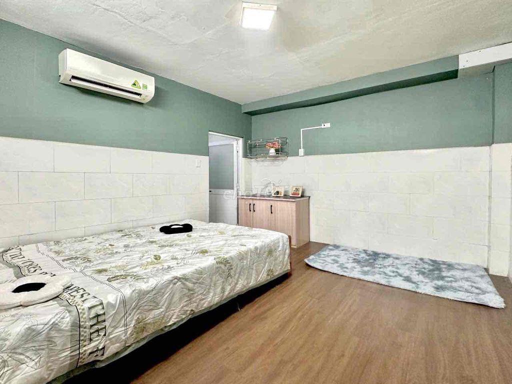 Phòng full nội thất, có chổ đậu Oto
