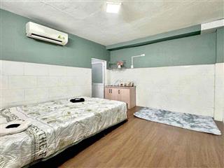 Phòng full nội thất, có chổ đậu Oto