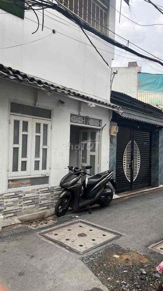 Nhà hẻm xe tải trệt, lững, lầu 20m2, dtsd: 50m2