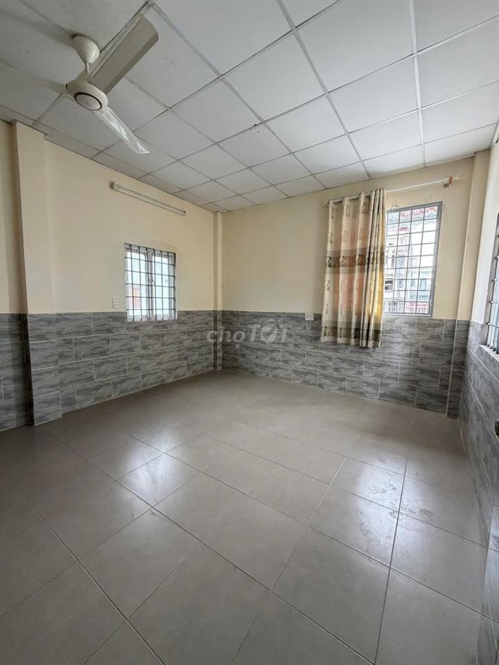Nhà cho thuê PHẠM VĂN CHIÊU, gần trường học và chợ, khu dân cư an ninh