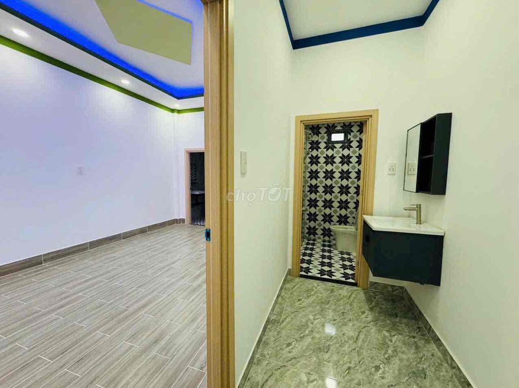 Bán nhà gấp , chính chủ , sổ riêng