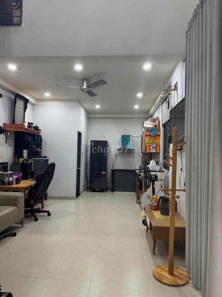 Liền kề KDC BỘ CÔNG AN (Q7): Ngang 9M Hiếm có , sổ hồng riêng , có sân