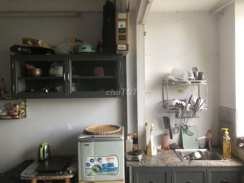Tụi mình cần tìm bạn cùng phòng