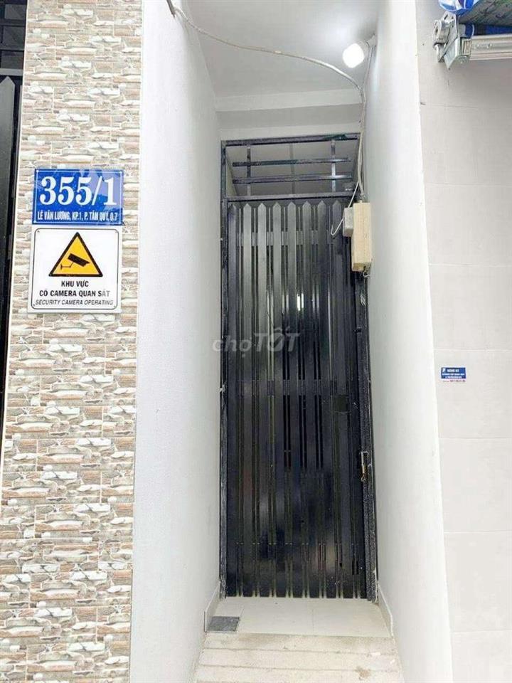 Lê Văn Lương góc NTThập phòng có gác, giờ tự do