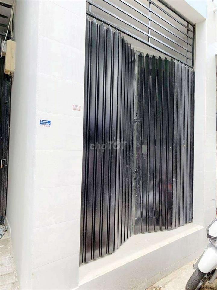 Lê Văn Lương góc NTThập phòng có gác, giờ tự do