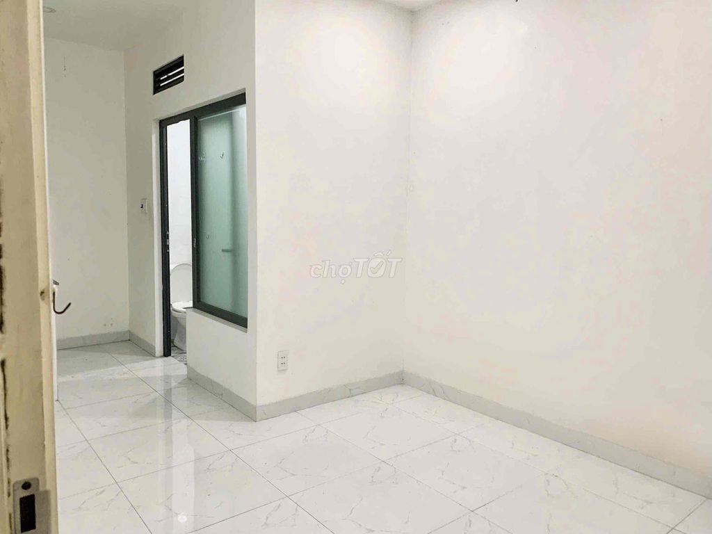 Pass trọ mới mặt tiền Nam Hoà