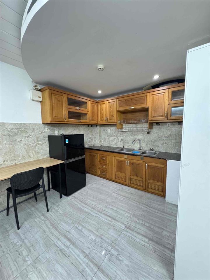 STUDIO FULL NỘI THẤT- MÁY GIẶT RIÊNG- NGAY TRỆT- GẦN HVHK CS2