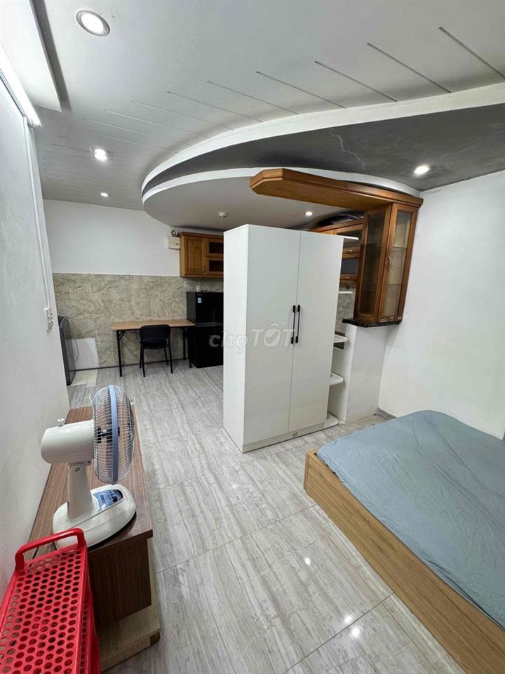 STUDIO FULL NỘI THẤT- MÁY GIẶT RIÊNG- NGAY TRỆT- GẦN HVHK CS2