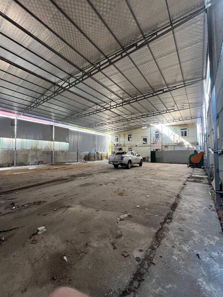 CHO THUÊ KHO NHÀ XƯỞNG 500M2 MẶT TIỀN 50M - GẦN KCN NỘI BÀI