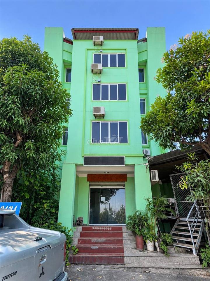 BÁN TOÀ NHÀ KHÁCH SẠN KHU VỰC SÂN BAY NỘI BÀI – BẤT ĐỘNG SẢN DÒNG TIỀN