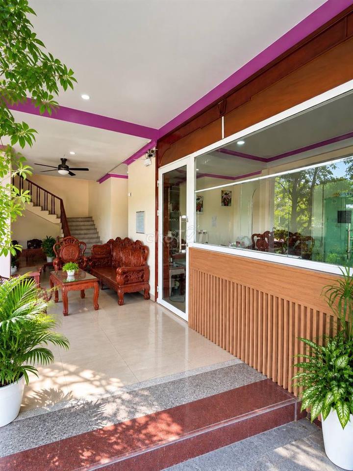 BÁN TOÀ NHÀ KHÁCH SẠN KHU VỰC SÂN BAY NỘI BÀI – BẤT ĐỘNG SẢN DÒNG TIỀN