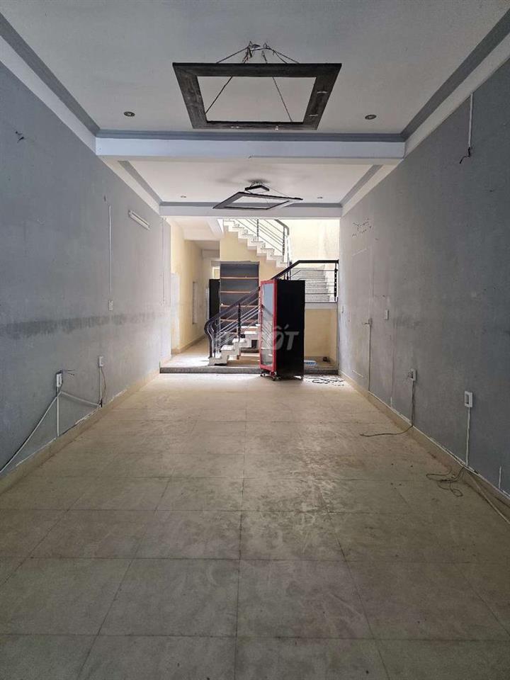 Nhà 2 tầng MT Hùng Vương, Hội An