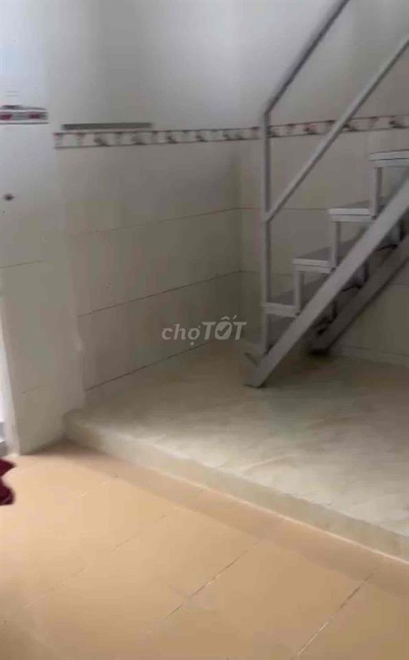 nhà cách chợ kiểng phước 500m