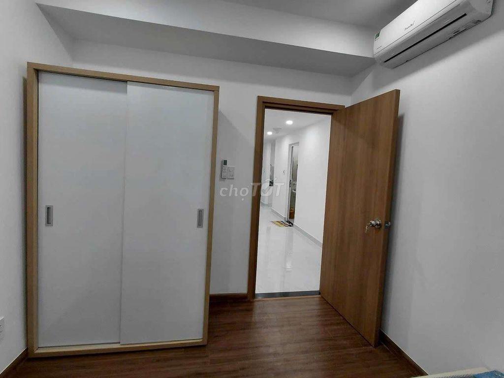 Tìm nữ sinh viên ở ghép 