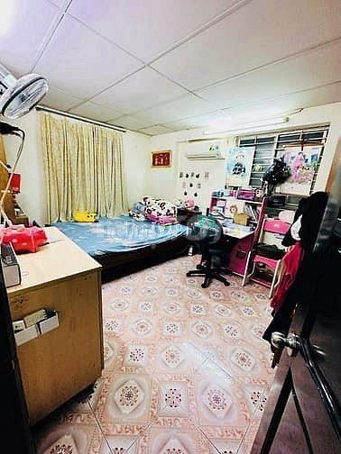 BÁN NHÀ HẺM XE HƠI , TRÊN TRỤC ĐƯỜNG LỚN QUẬN 4