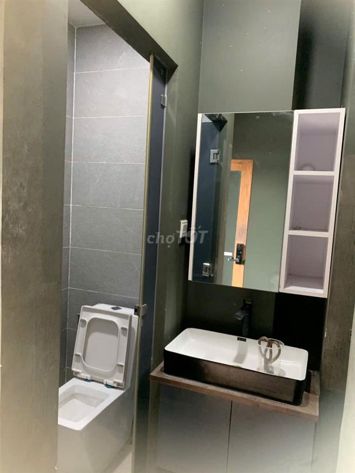 CHO THUÊ NHANH TẦNG 4 DT 54,6 (LÝ VĂN PHỨC , Q.1 ) CÓ THỂ DÙNG LÀM VP