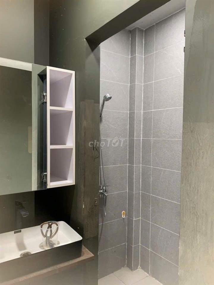 CHO THUÊ NHANH TẦNG 4 DT 54,6 (LÝ VĂN PHỨC , Q.1 ) CÓ THỂ DÙNG LÀM VP