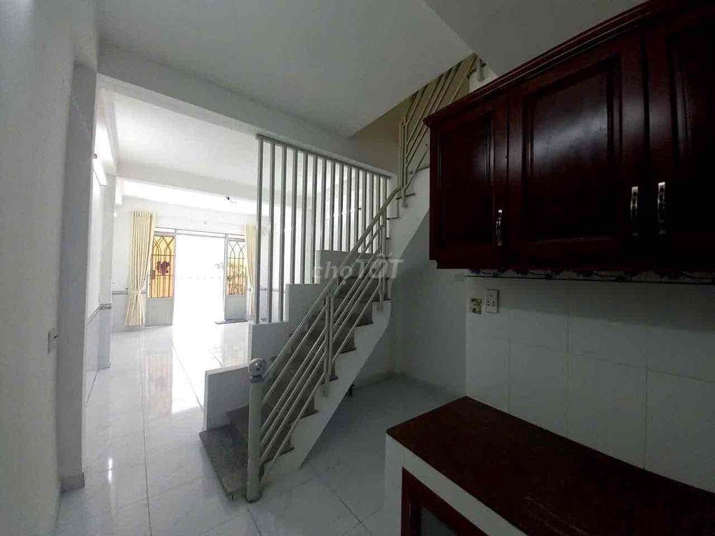 Nguyên Căn 2Phòng hẻm 4x15m Huỳnh Tấn Phát ngay KCX Tân Thuận Q7