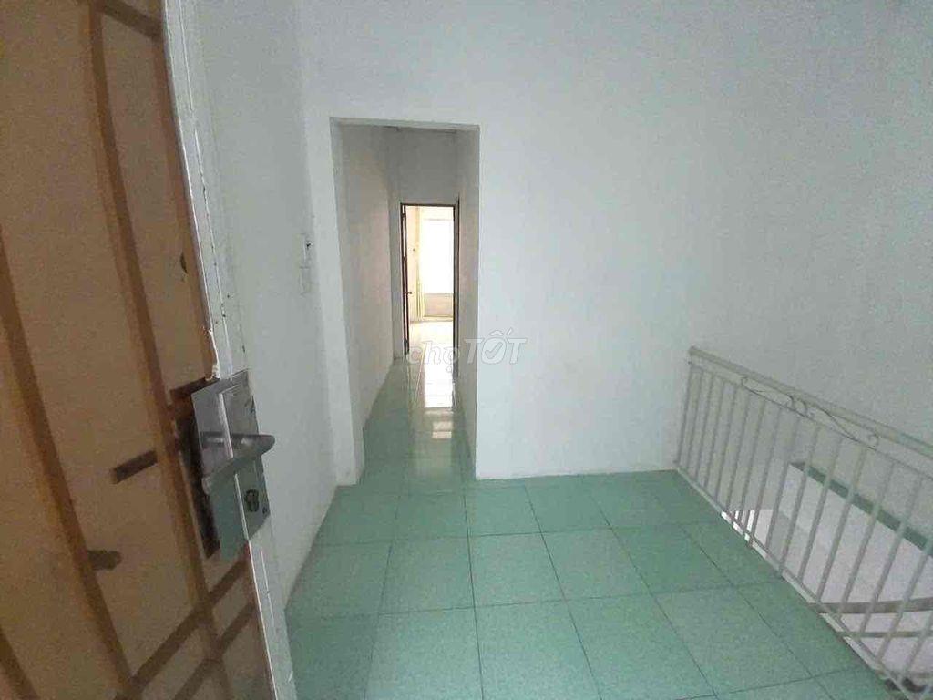 Nguyên Căn 2Phòng hẻm 4x15m Huỳnh Tấn Phát ngay KCX Tân Thuận Q7