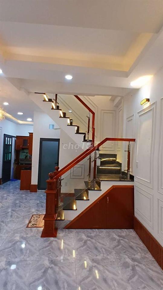 Nhà Sát Chợ Cầu Số 2, Bình Đông, 5m x 9, 2 Tầng, Sổ Hoàn Công 
