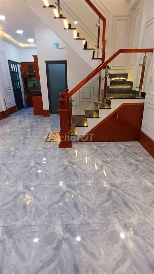 Nhà Sát Chợ Cầu Số 2, Bình Đông, 5m x 9, 2 Tầng, Sổ Hoàn Công 
