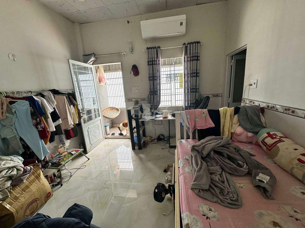 Phạm Thế Hiển, 5m x 28,
