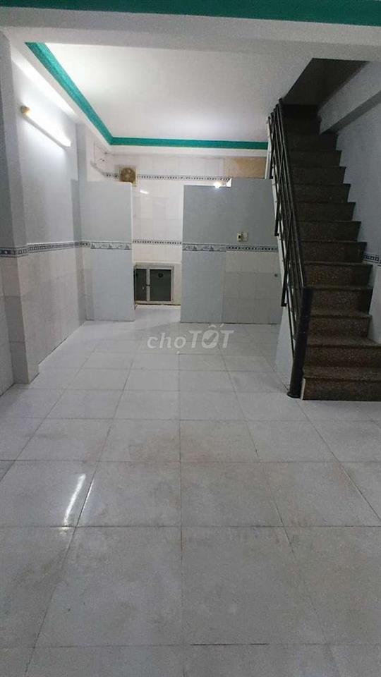 Chợ Phạm Thế Hiển, 4m x 8m, 1 Lầu, Sổ Hồng Riêng,  Chỉ Hơn 3 Tỏi Tí