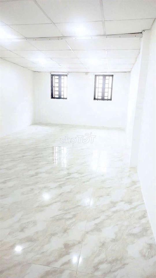 Cho Thuê Nhà Gần Hồ Bơi Hòa Bình, 3m x 17, 3PN, Chỉ 10tr/t