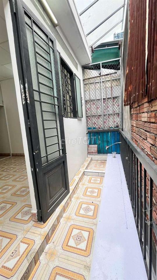 Gần Bến Xe Quận 8, 4m x 5m, 1 Làu, KĐC Hiện Hữu, Chỉ Hơn 1 Tỏi
