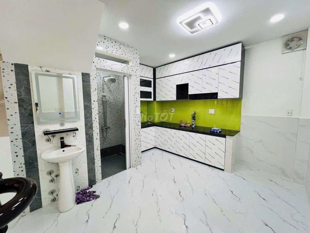 Mai Hắc Đế, 3 Tầng, 3PN, Sô Hồng Hoan Công