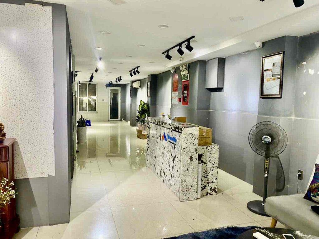 Mặt bằng mặt tiền đường Hồng Hà Sân Bay 90m2 !!!!