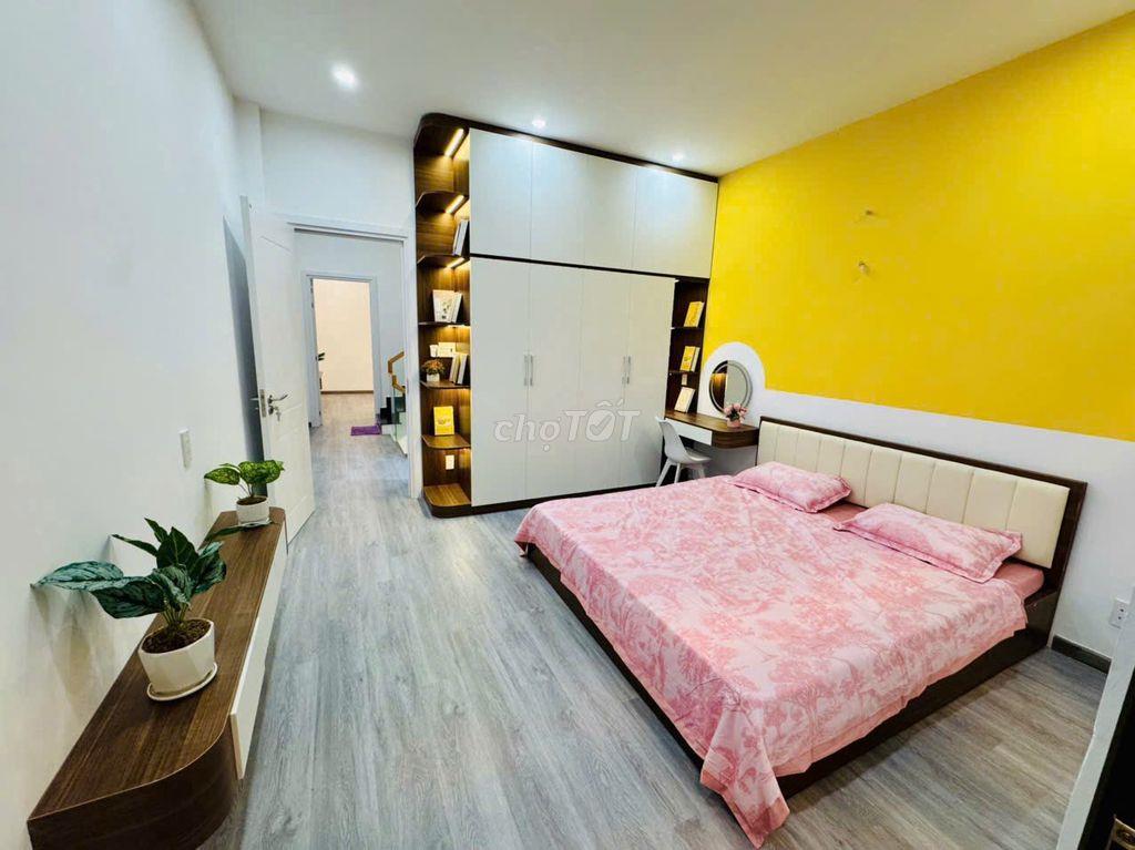 GỬI MÔI GIỚI HH 100TR,  1006/1 Âu Cơ, Tân Bình 8.95 TỶ, 3 tầng.