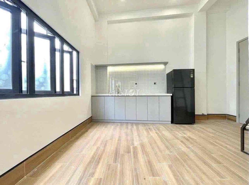 Căn hộ DUPLEX FULL NỘI THẤT gần HV HÀNG KHÔNG_THUẬN TIỆN RA Q10