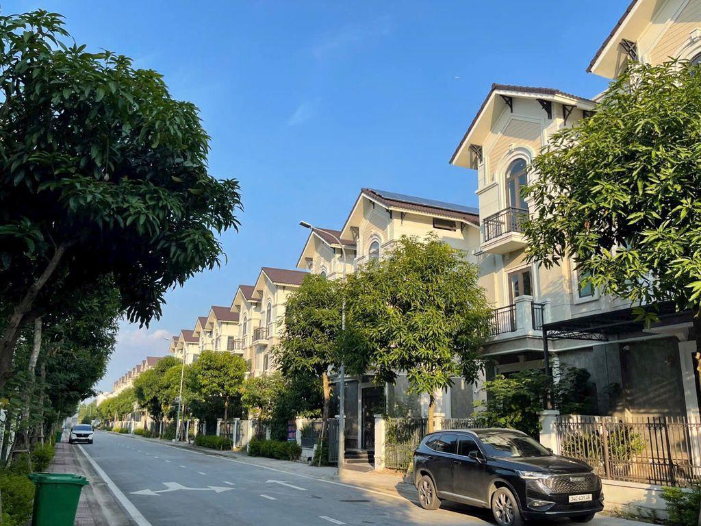 Bán biệt thự VSIP Bắc Ninh 135m² hướng Nam, sổ đỏ lâu dài, hơn 8 tỷ