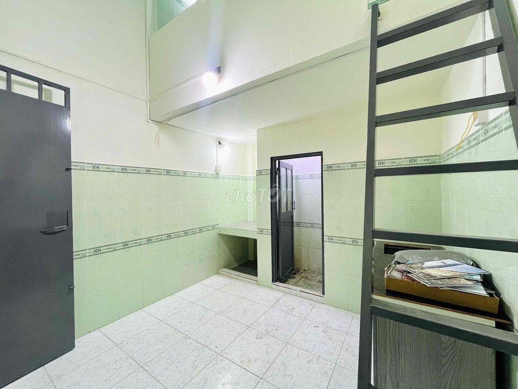 Dẫy Trọ Duplex Mới Xây Giá Rẻ Chỉ 3trX Ngay Lê Trọng Tấn- Cầu Bưng