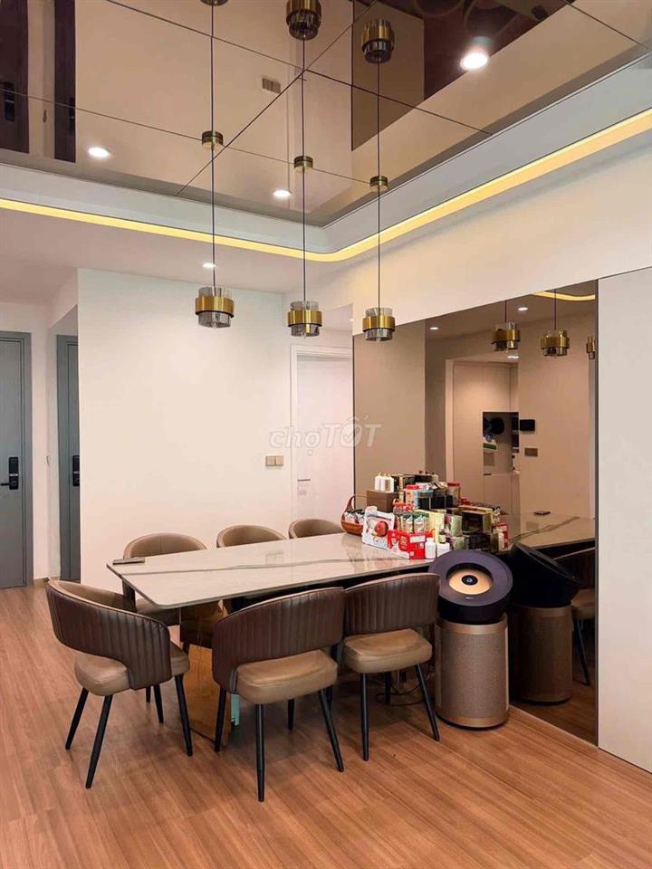 Cho thuê căn hộ Vinhomes Central Park 2pn nội thất cao cấp