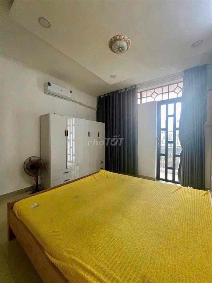 E cần bán gấp nhà Quang Trung, P10 - hẻm 6m thông xe, đang cho thuê
